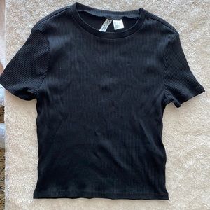 Black fitted t shirt
